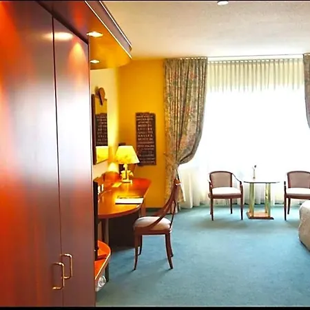 Parkhotel * Dallgow-Doeberitz